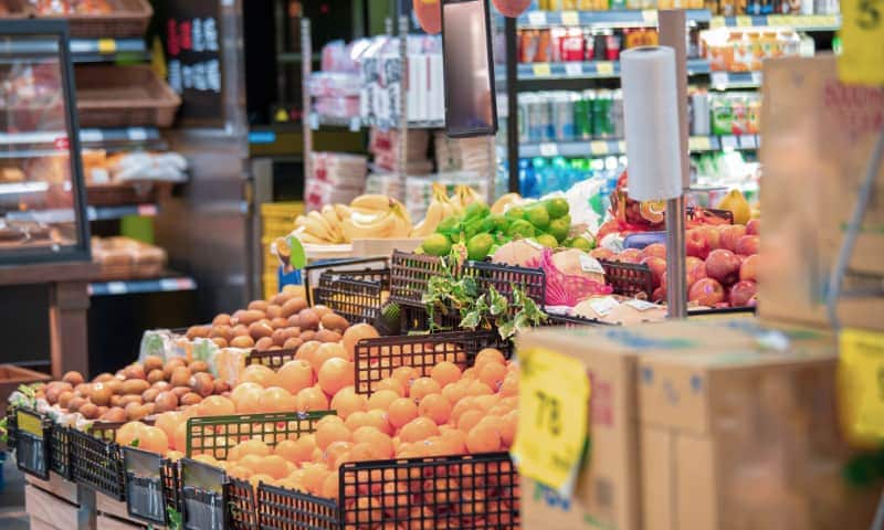How an Independent Supermarket Beat Major Retailers with Data Analytics